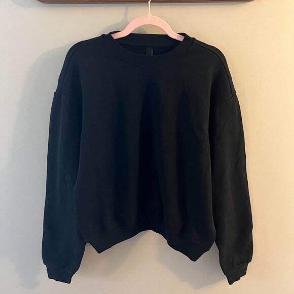 NWT SKIMS Cotton Fleece Classic Crewneck Sweatshirt - Onyx - Medium - Picture 4 of 9